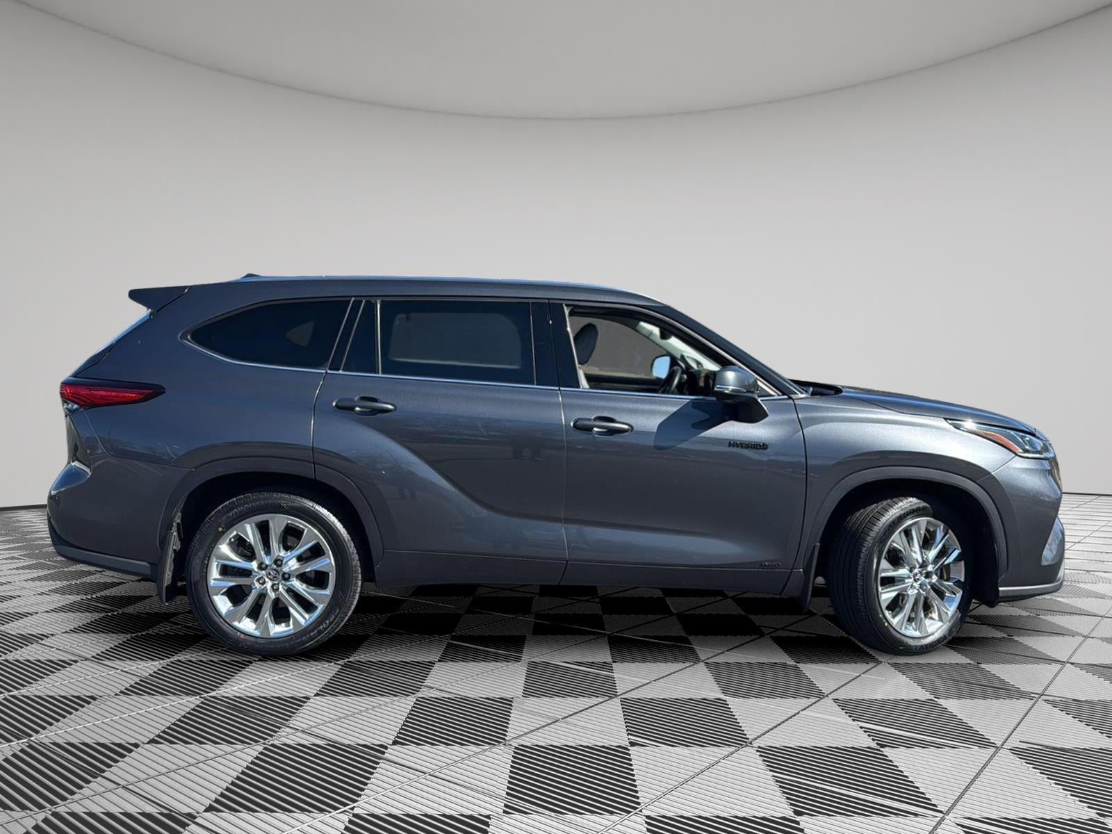 2021 Toyota Highlander Hybrid Limited