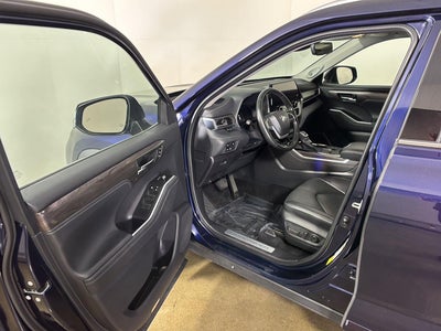 2023 Toyota Highlander Hybrid Limited