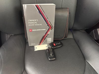 2023 Toyota Highlander Hybrid Limited