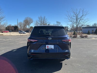 2021 Toyota Sienna XSE