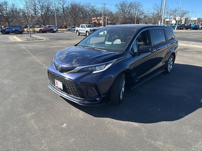 2021 Toyota Sienna XSE