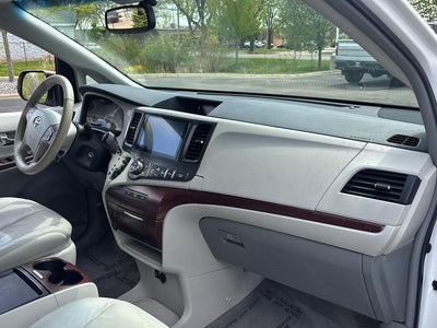 2011 Toyota Sienna XLE 8-Passenger