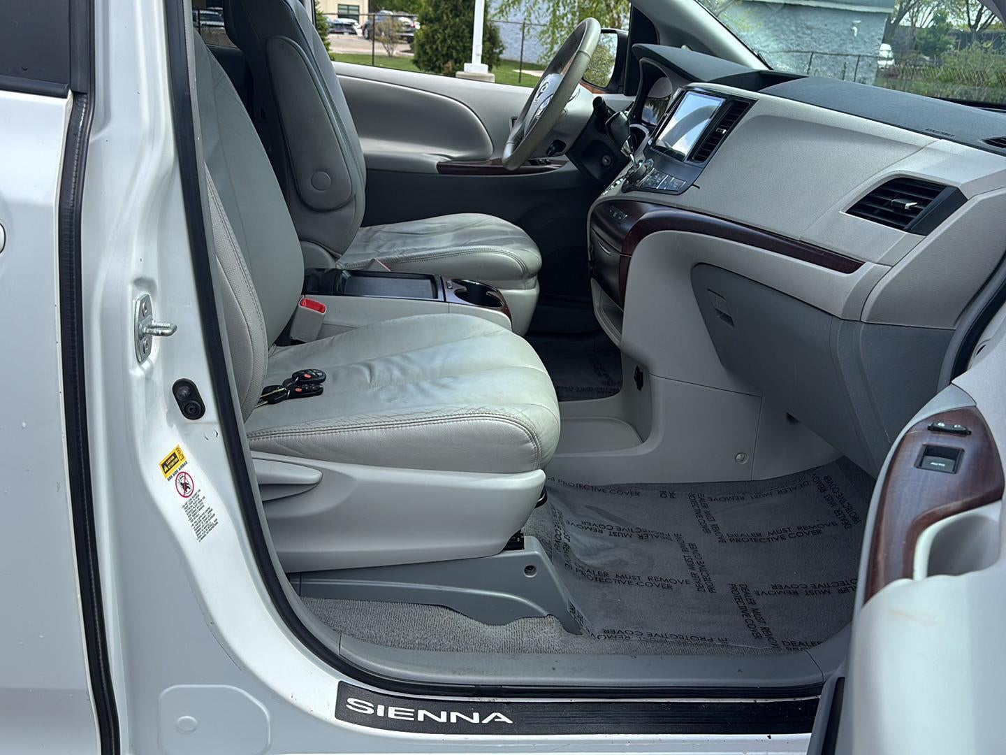 2011 Toyota Sienna XLE 8-Passenger