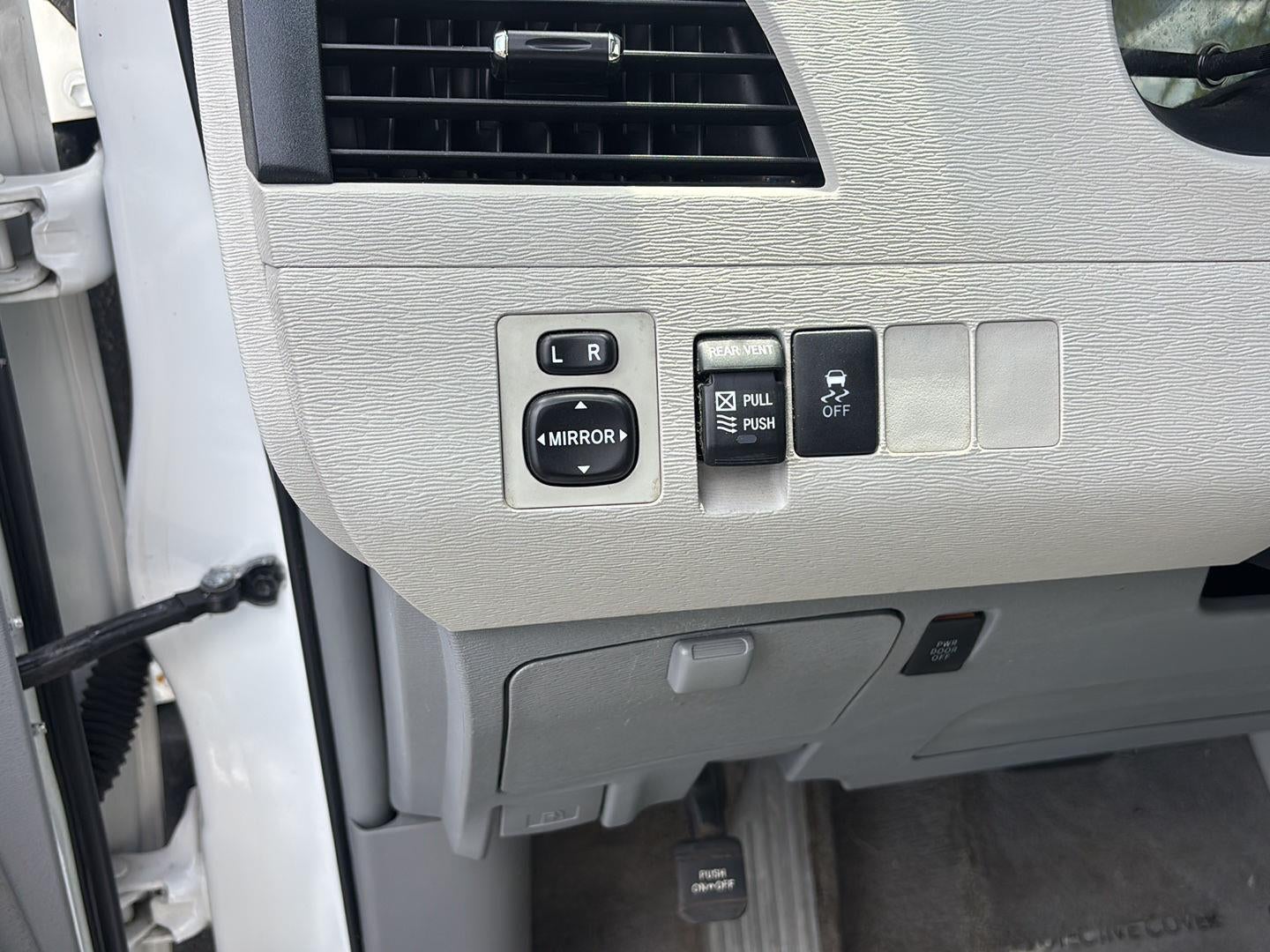2011 Toyota Sienna XLE 8-Passenger