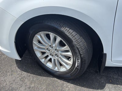 2011 Toyota Sienna XLE 8-Passenger