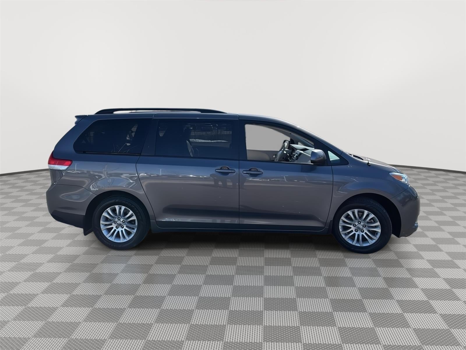 2012 Toyota Sienna XLE 8-Passenger