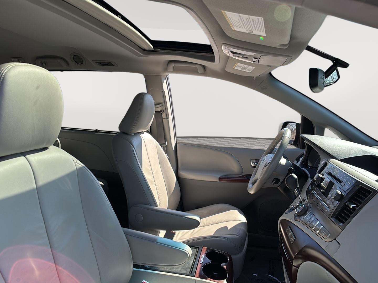 2012 Toyota Sienna XLE 8-Passenger