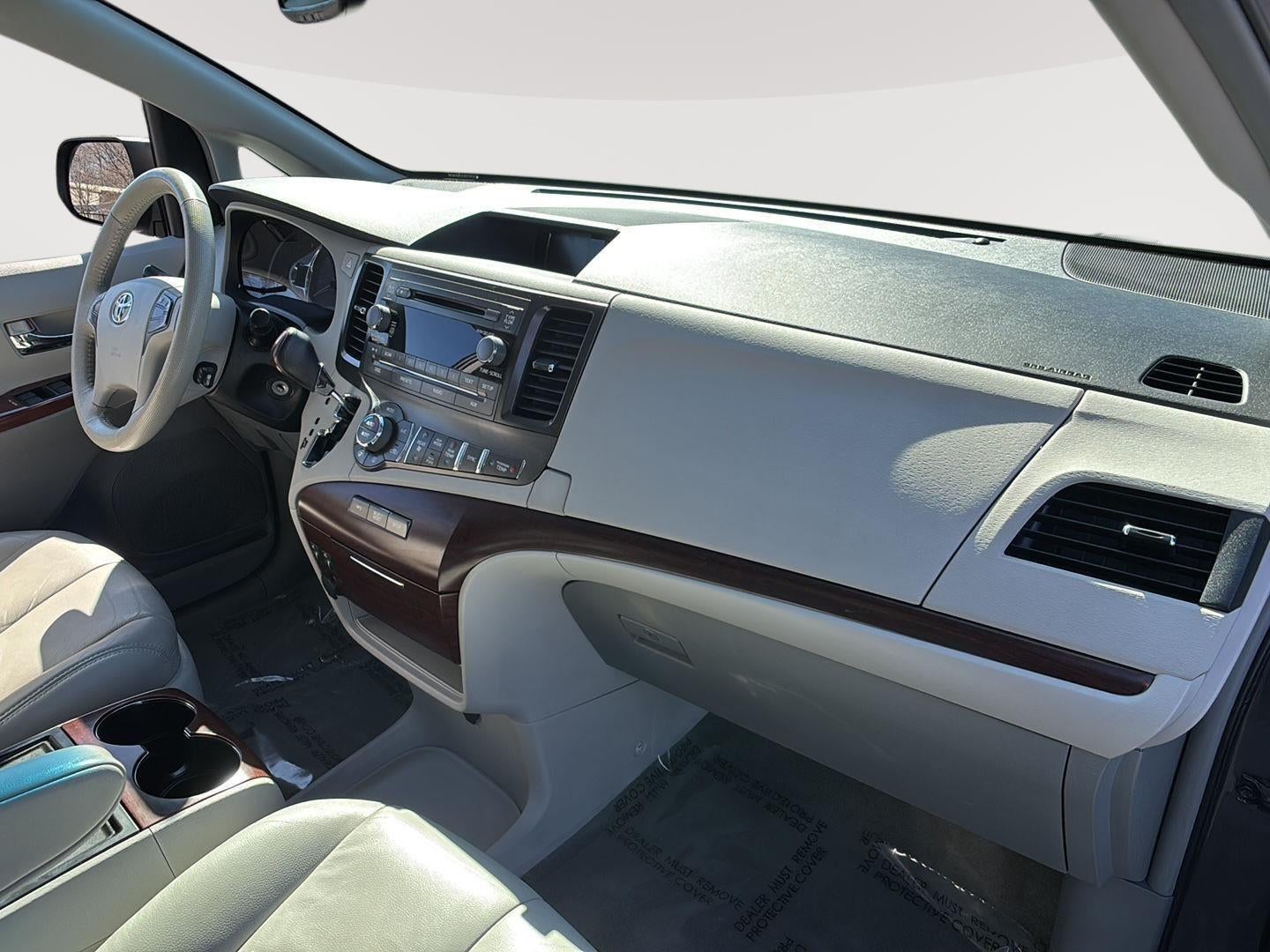 2012 Toyota Sienna XLE 8-Passenger