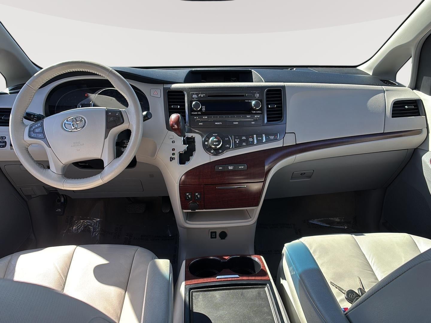 2012 Toyota Sienna XLE 8-Passenger