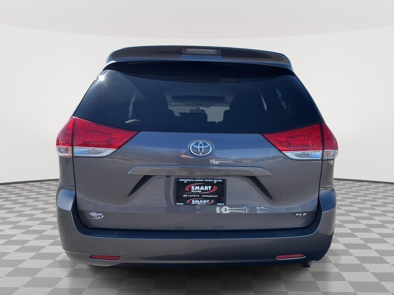 2012 Toyota Sienna XLE 8-Passenger