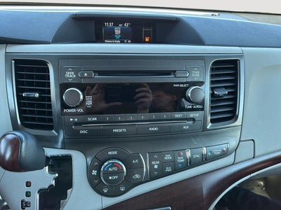 2012 Toyota Sienna XLE 8-Passenger