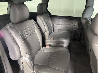 2010 Toyota Sienna XLE