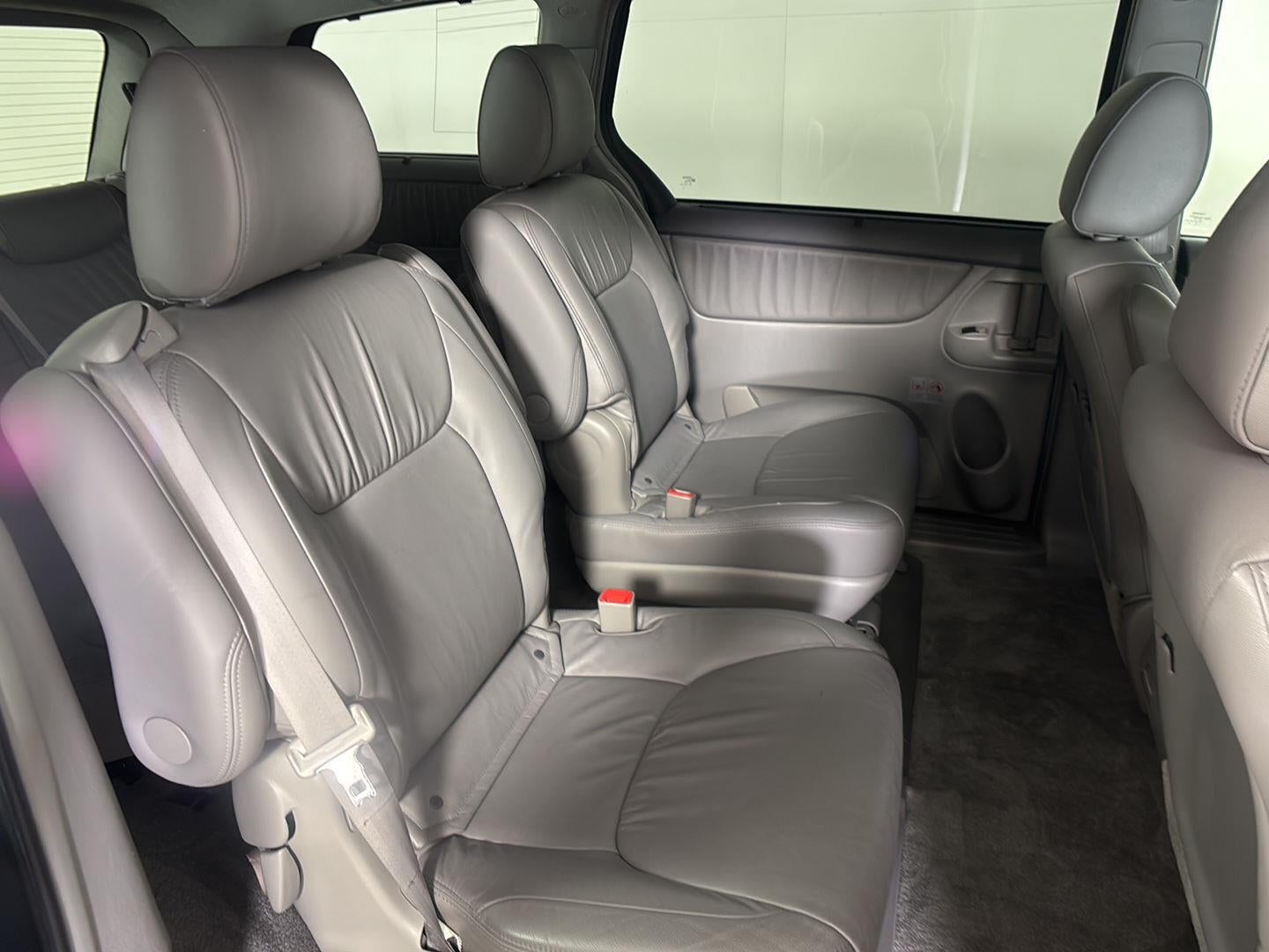 2010 Toyota Sienna XLE