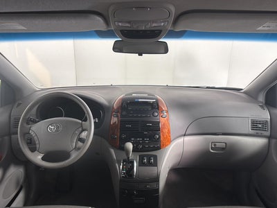 2010 Toyota Sienna XLE