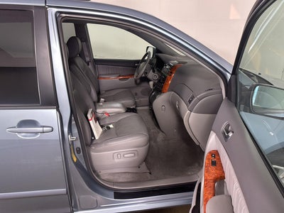 2010 Toyota Sienna XLE