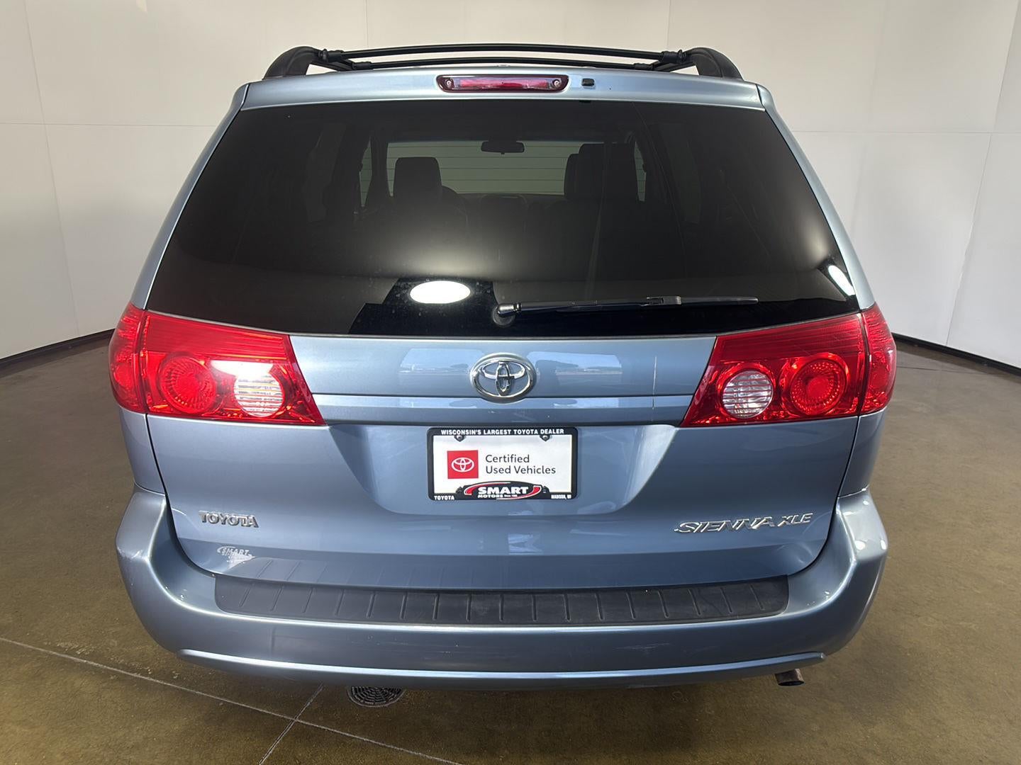 2010 Toyota Sienna XLE