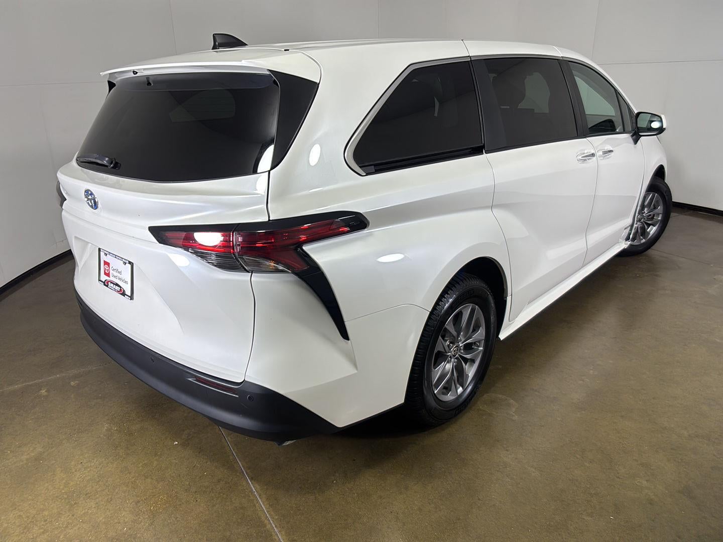 2021 Toyota Sienna XLE