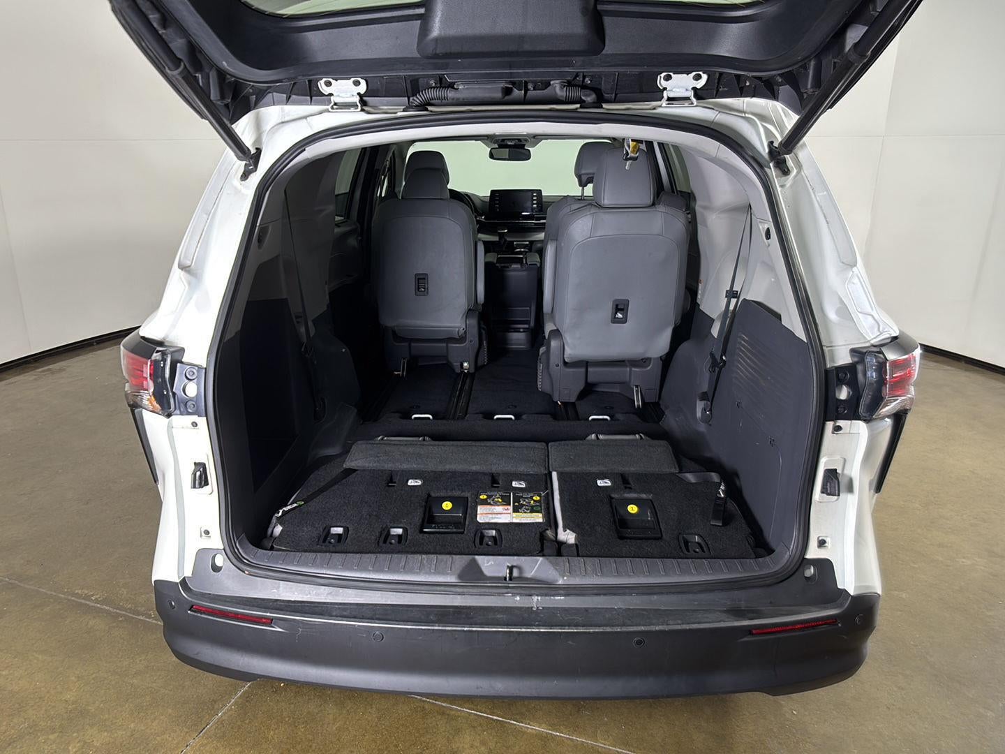 2021 Toyota Sienna XLE