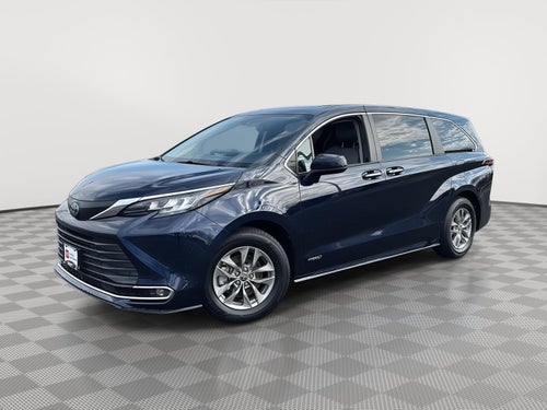 2021 Toyota Sienna XLE