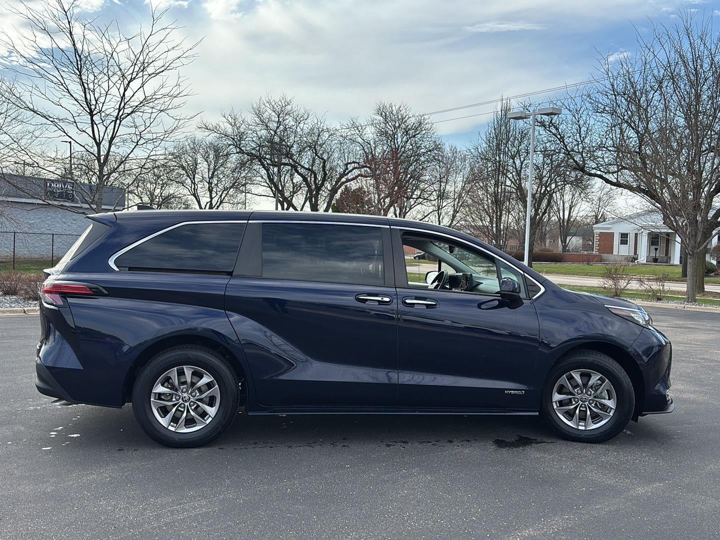 2021 Toyota Sienna XLE