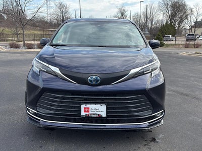 2021 Toyota Sienna XLE