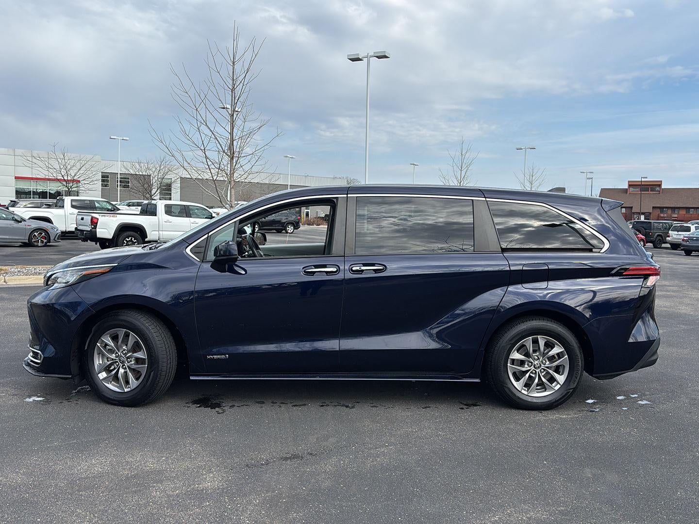 2021 Toyota Sienna XLE
