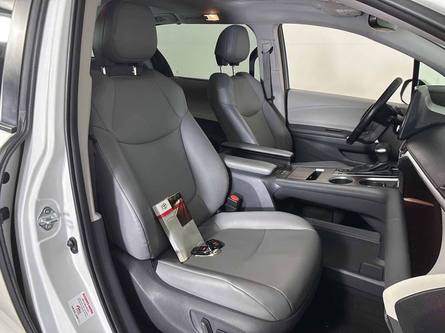 2021 Toyota Sienna XLE