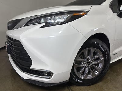2021 Toyota Sienna XLE