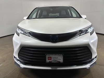 2021 Toyota Sienna XLE