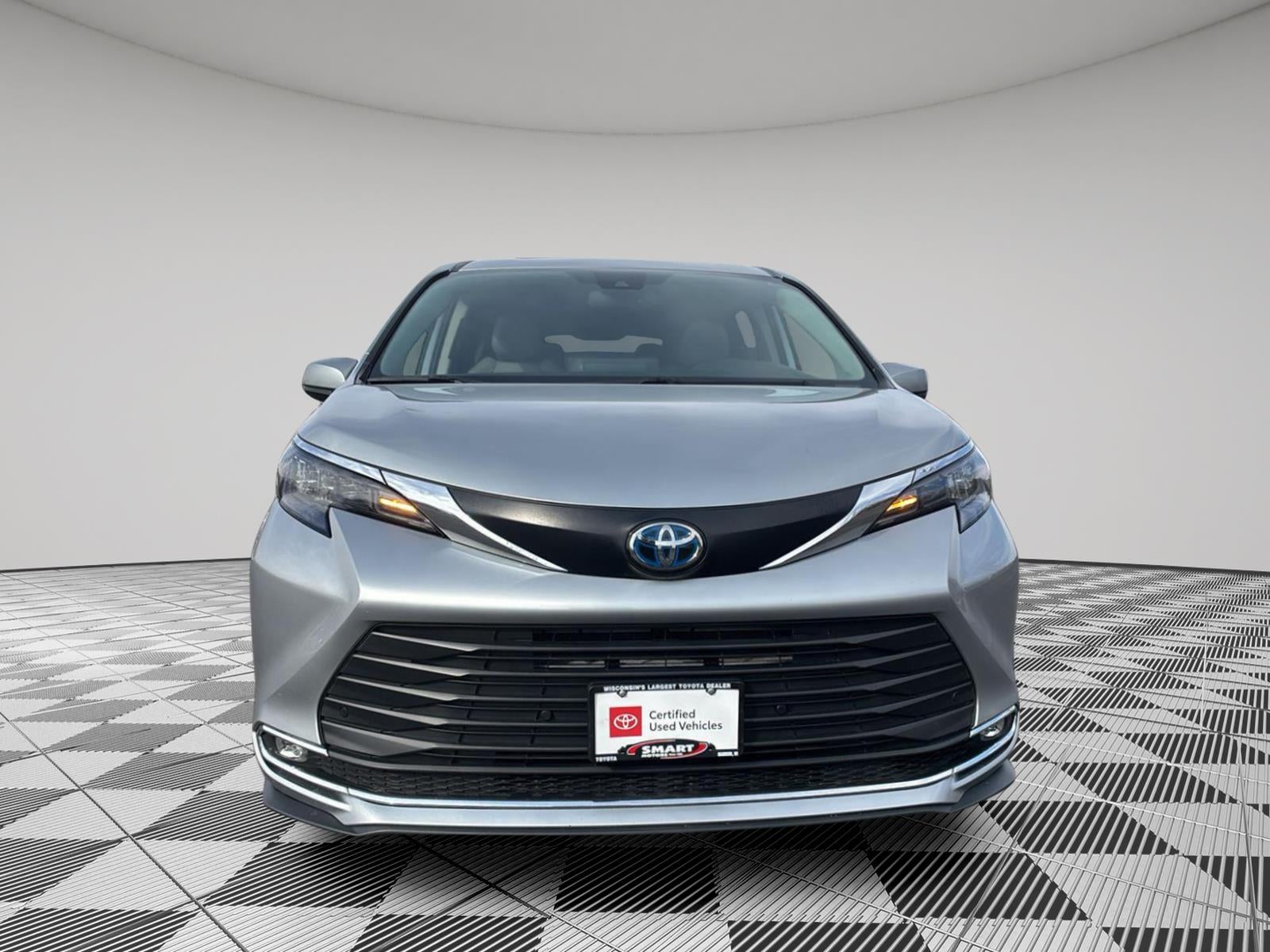 2024 Toyota Sienna XLE