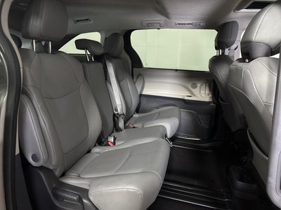 2024 Toyota Sienna XLE