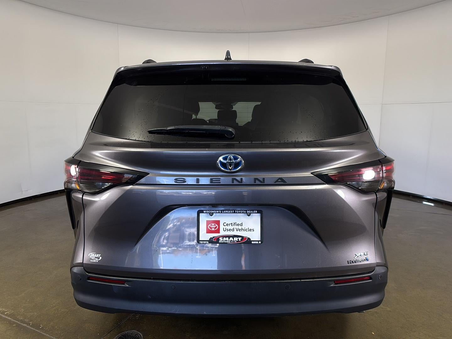 2024 Toyota Sienna XLE