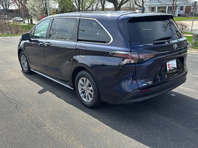 2024 Toyota Sienna XLE