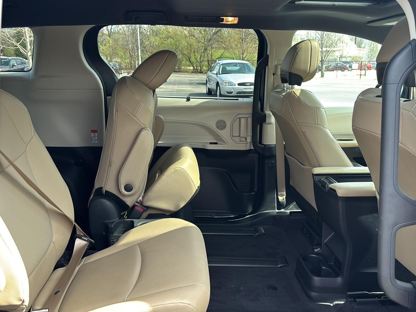 2024 Toyota Sienna XLE