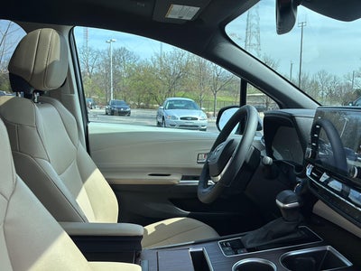 2024 Toyota Sienna XLE
