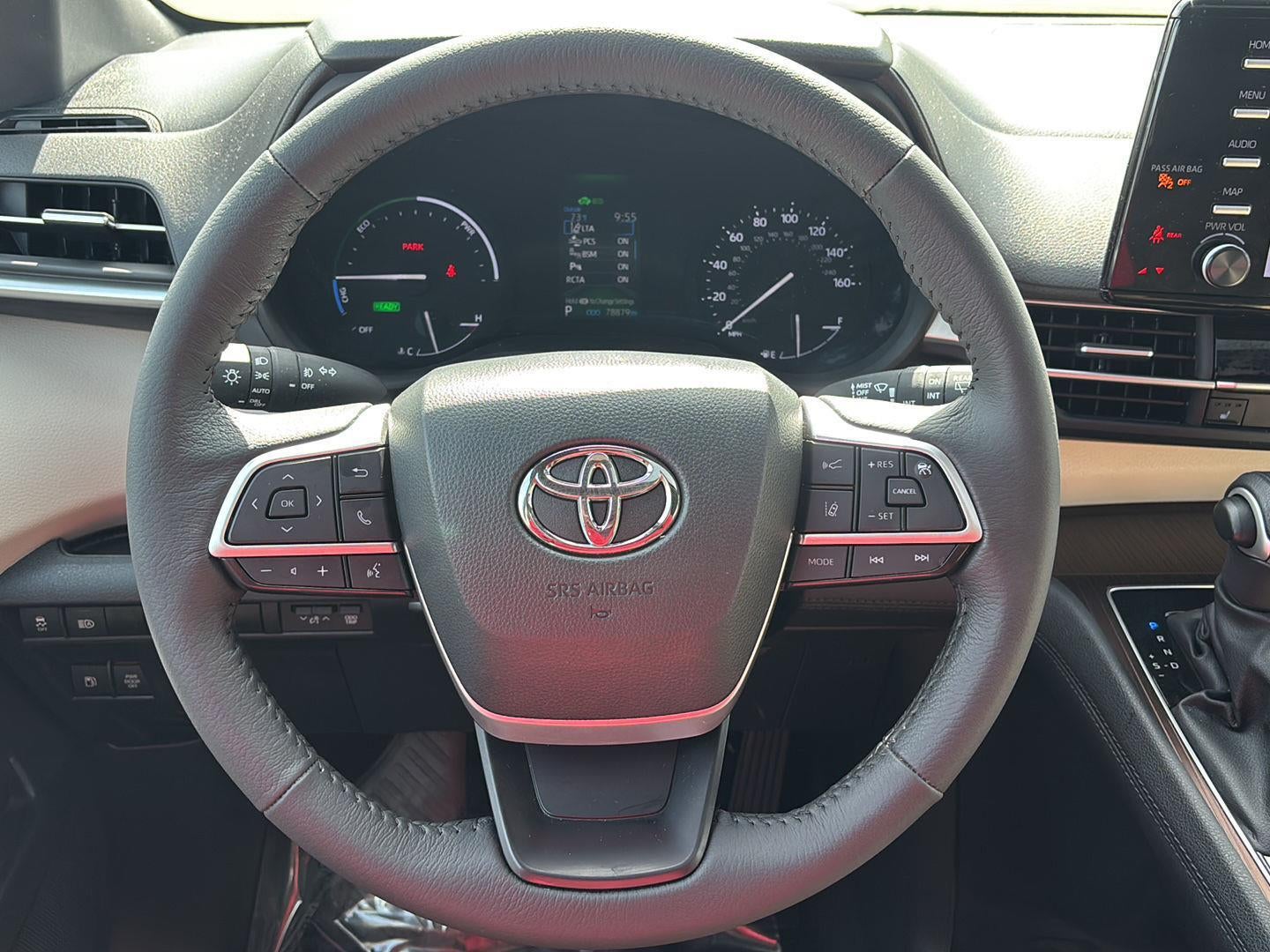 2024 Toyota Sienna XLE