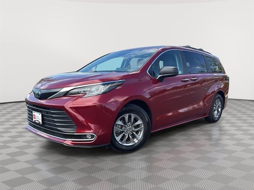 2023 Toyota Sienna XLE