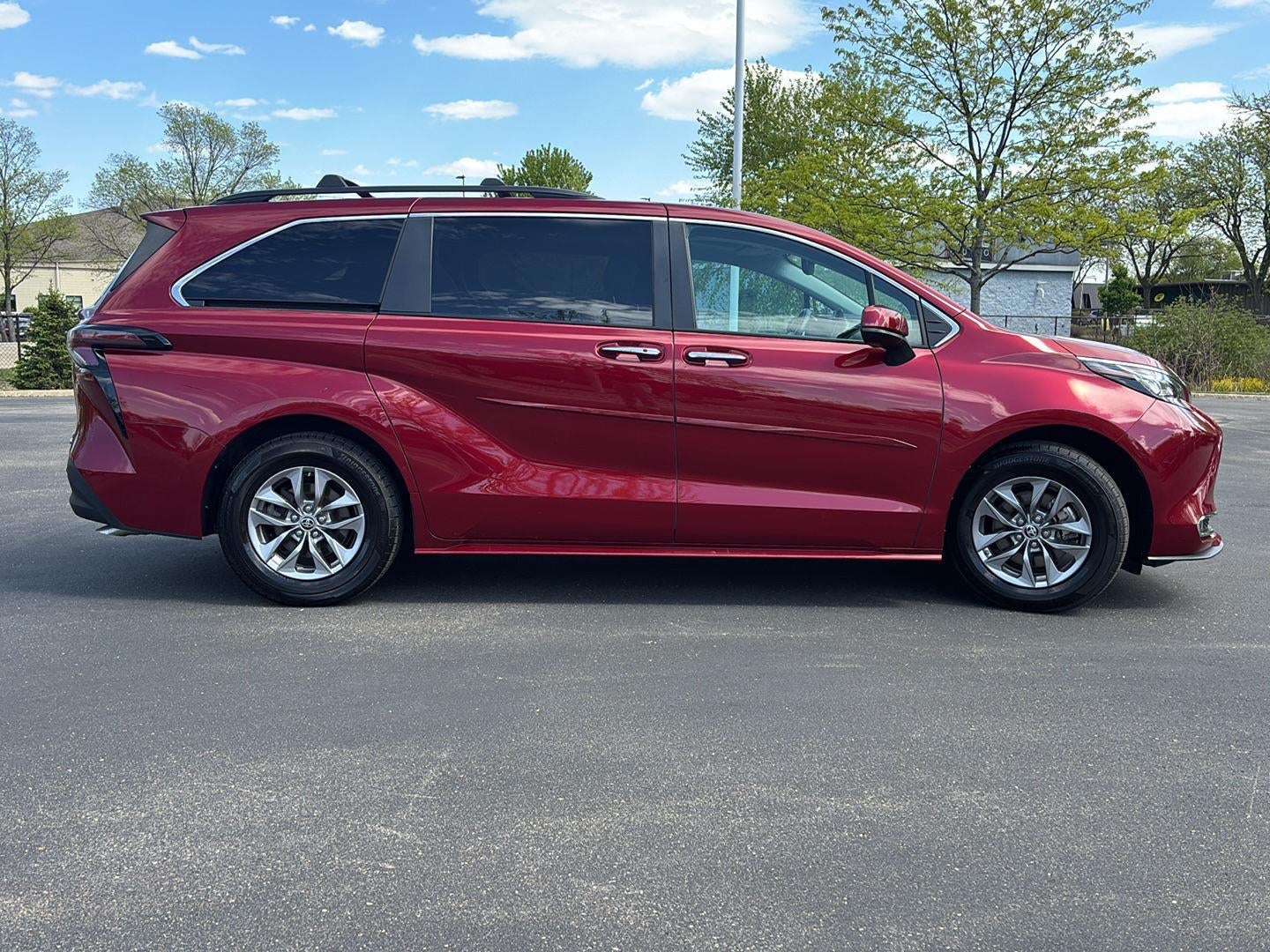 2023 Toyota Sienna XLE