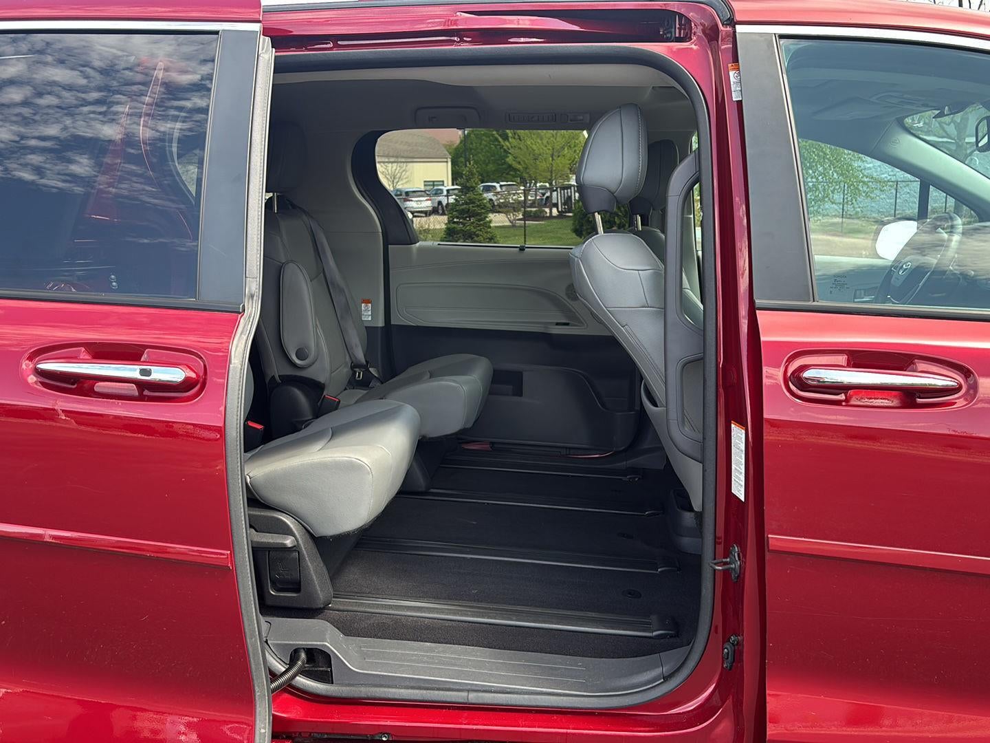 2023 Toyota Sienna XLE