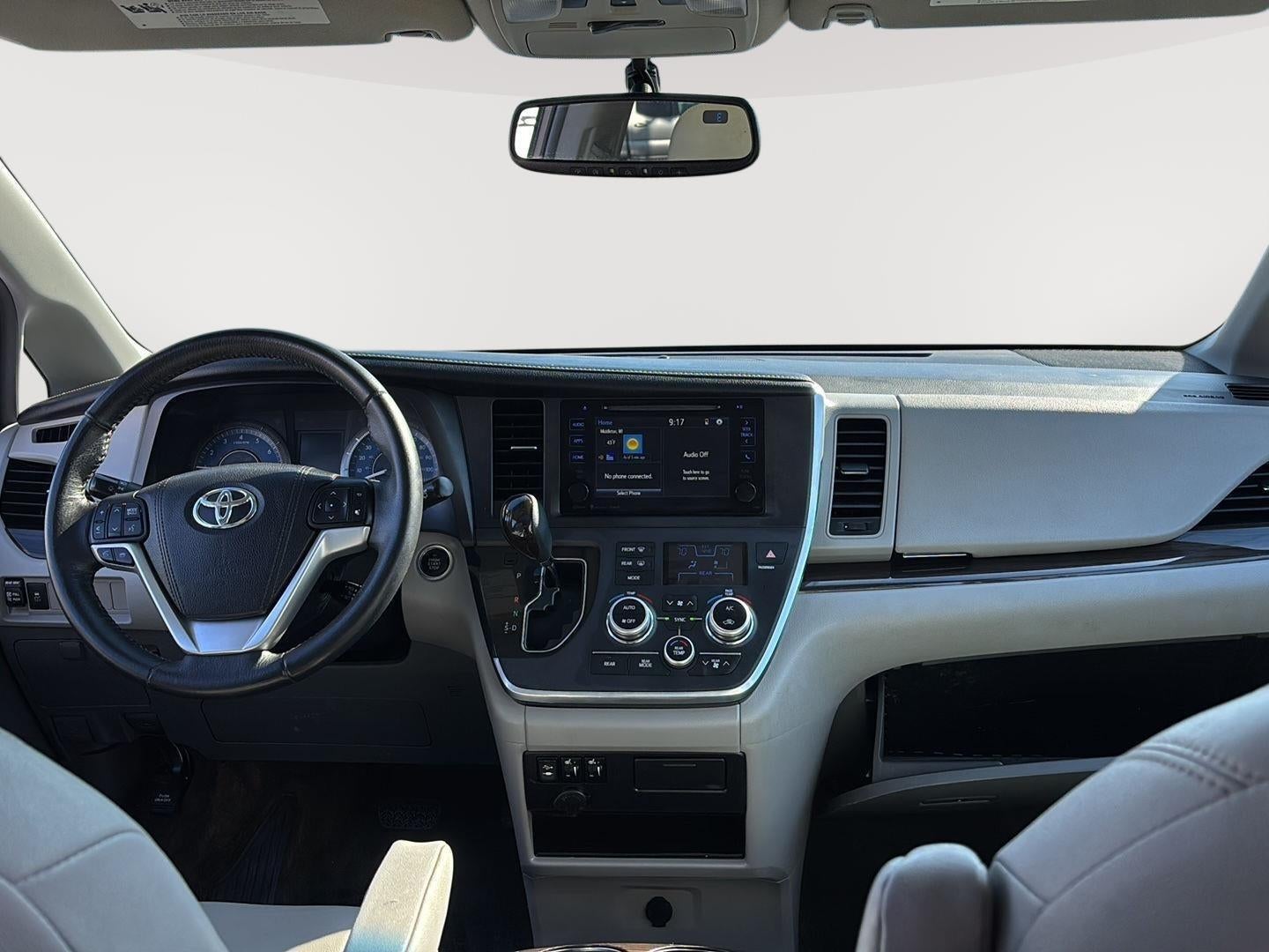 2017 Toyota Sienna XLE 8-Passenger
