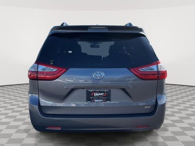 2017 Toyota Sienna XLE 8-Passenger