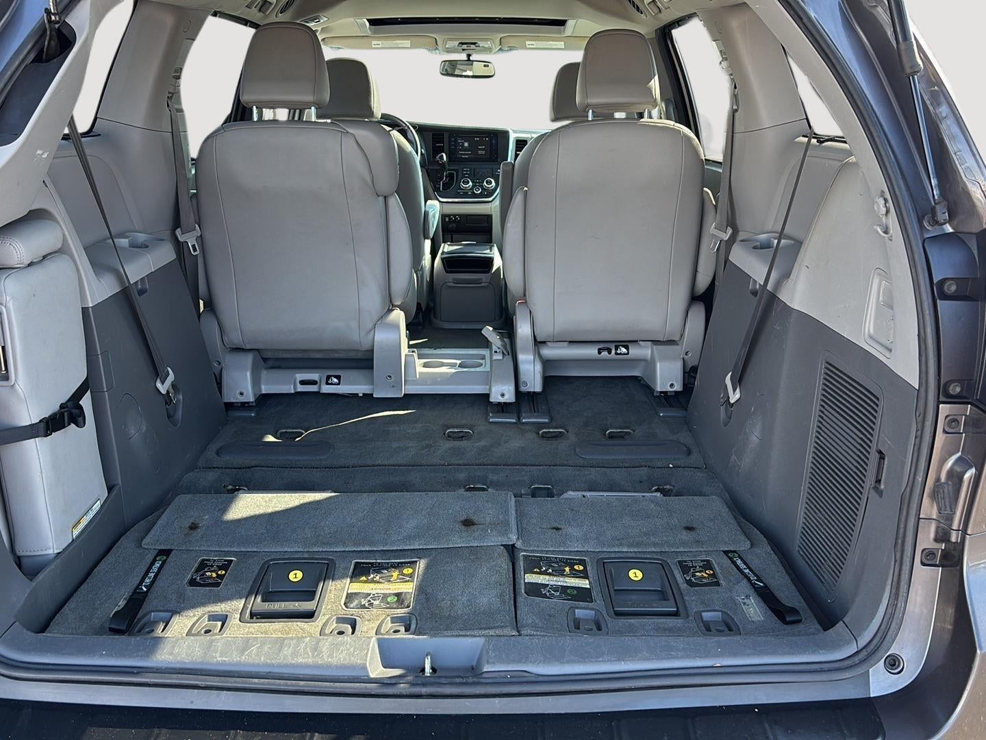 2017 Toyota Sienna XLE 8-Passenger