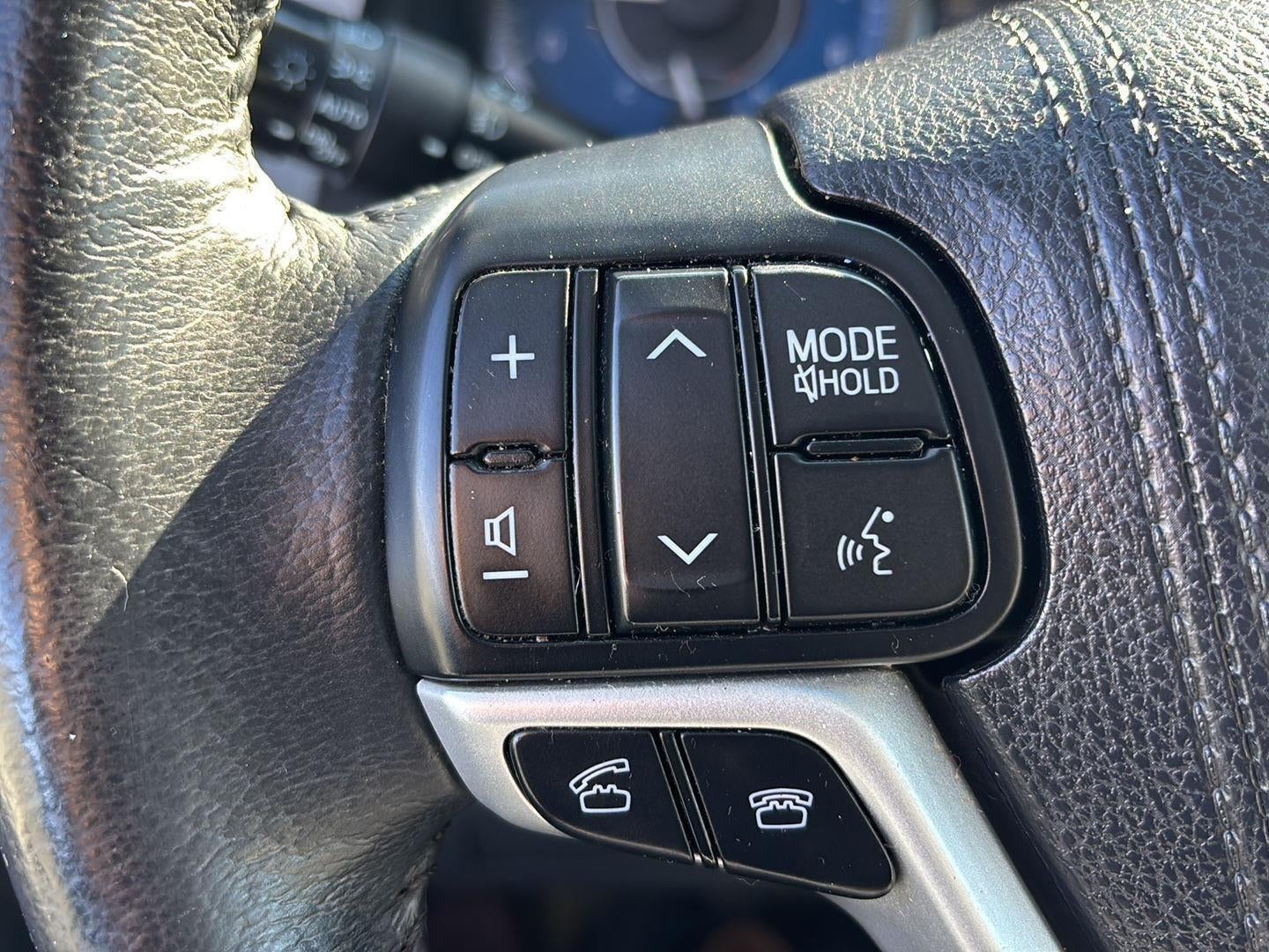 2017 Toyota Sienna XLE 8-Passenger