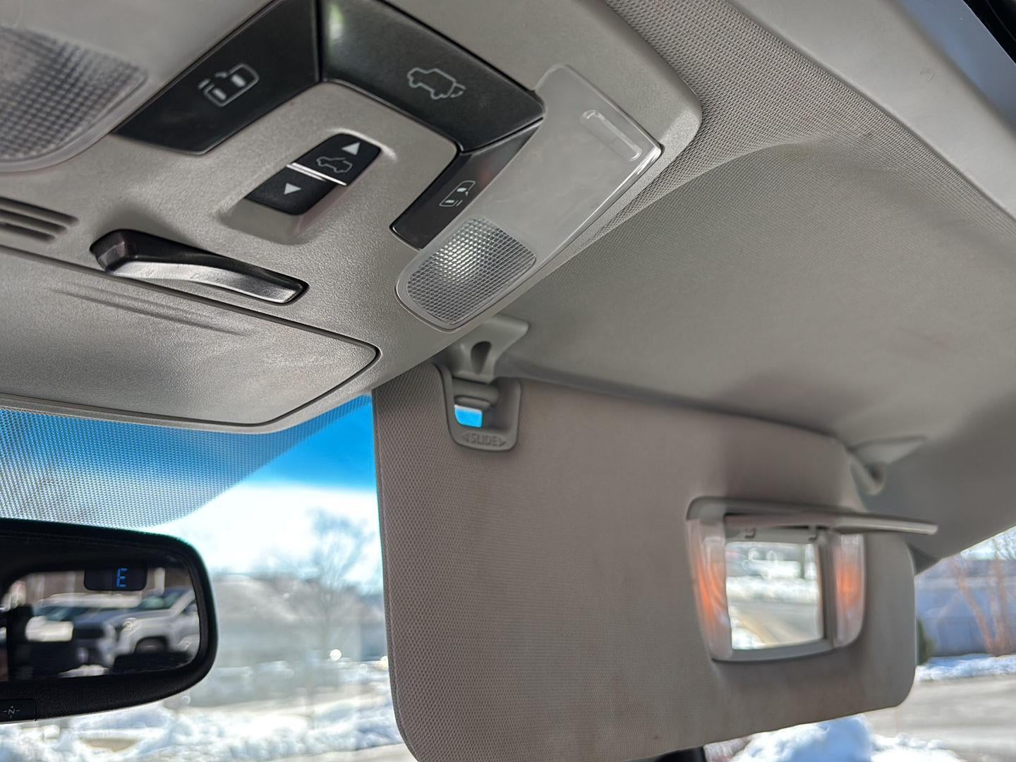 2017 Toyota Sienna XLE 8-Passenger