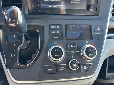 2017 Toyota Sienna XLE 8-Passenger
