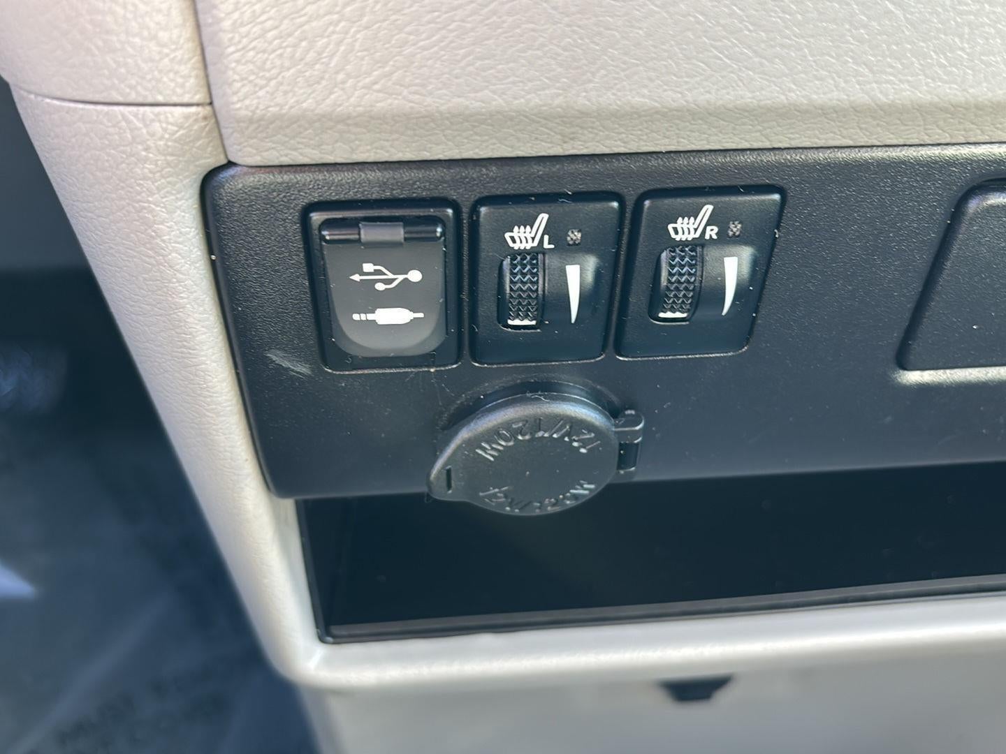 2017 Toyota Sienna XLE 8-Passenger