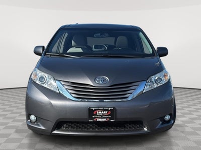 2017 Toyota Sienna XLE 8-Passenger
