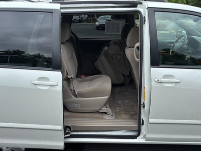 2009 Toyota Sienna XLE