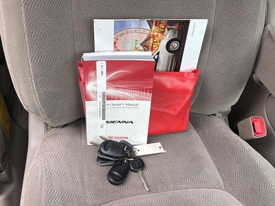2009 Toyota Sienna XLE