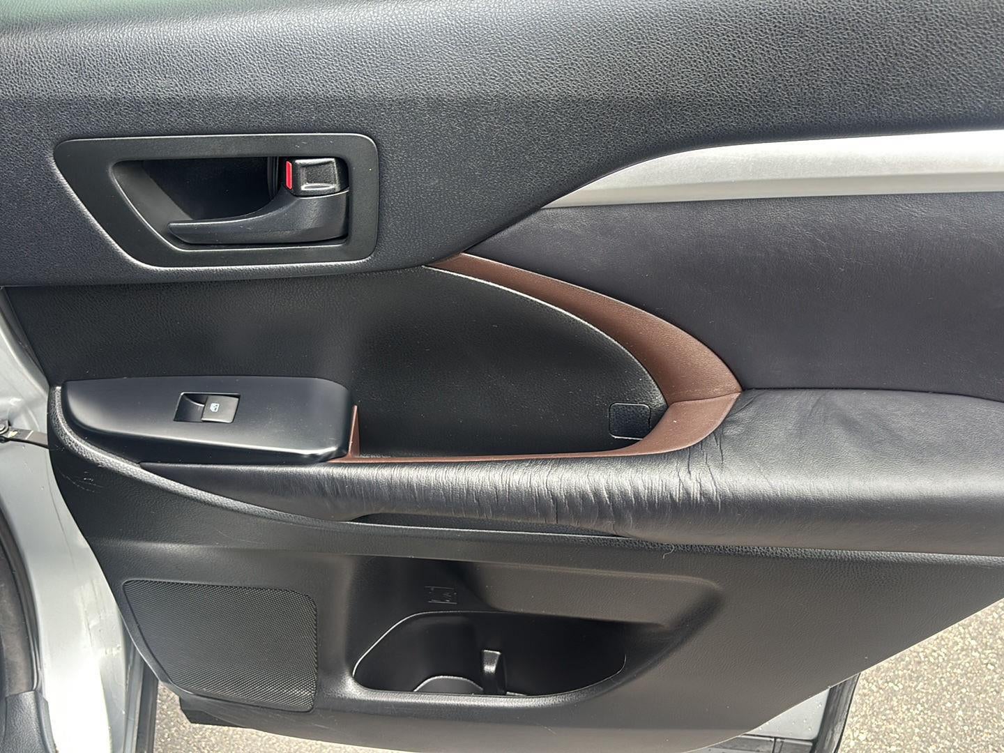 2016 Toyota Highlander LE Plus